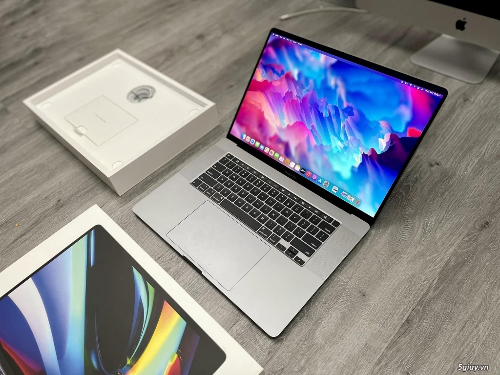 Macbook Pro 16 2019 MVVJ2 Fullbox như mới dùng hết 1 năm - 9