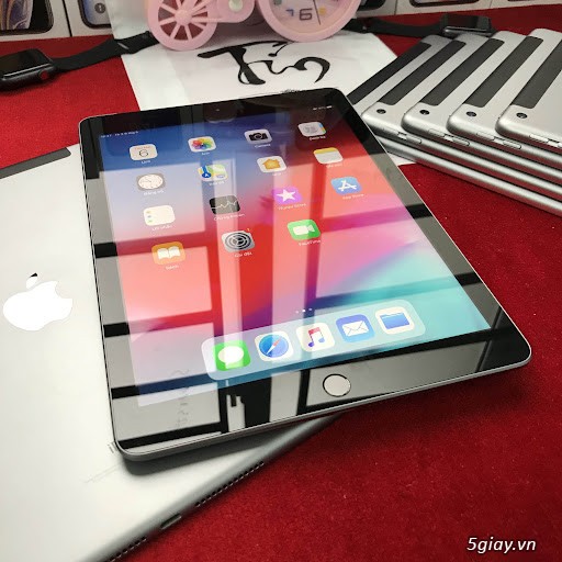 Mới về vài cây Ipad Gen 6 2018 32Gb xách tay hiếm