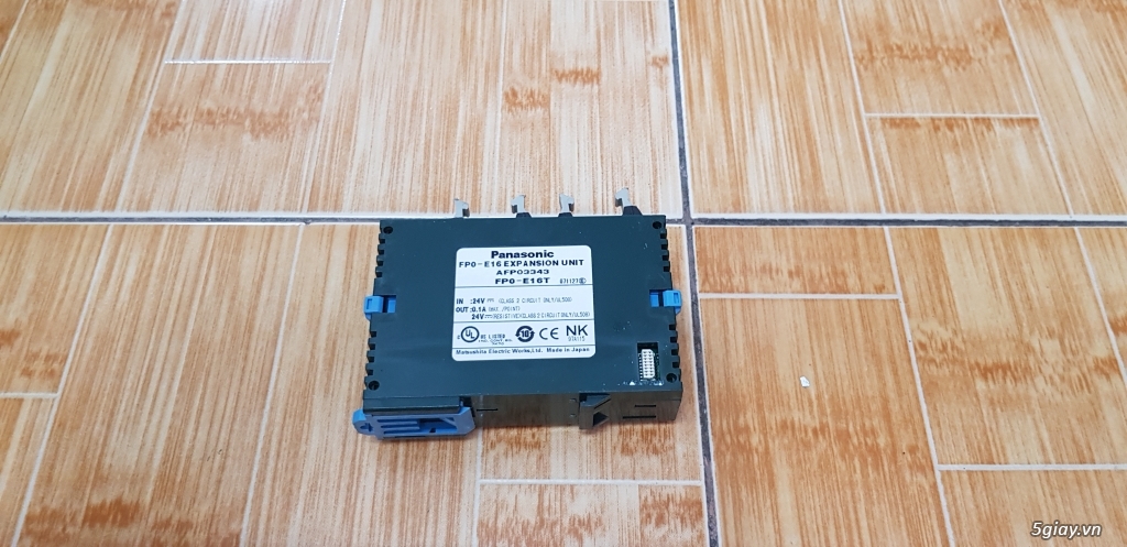 Cần bán: Module plc FP0-E16T Panasonic - 1