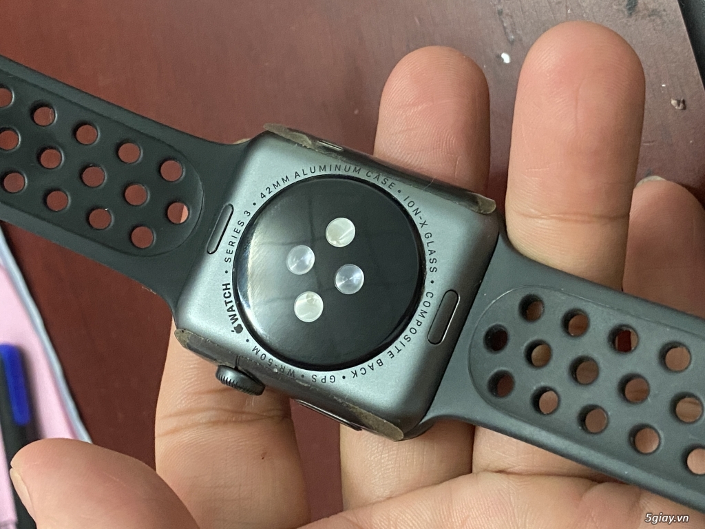 Apple watch seri 3 42mm fullbox liknew còn bh 06/2022 - 2