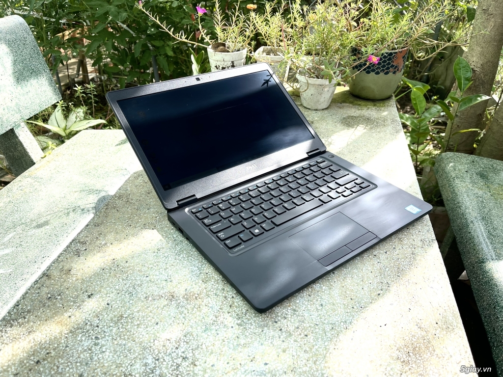 Cần bán laptop dell E5480 I7-7820HQ, 8G , 256G