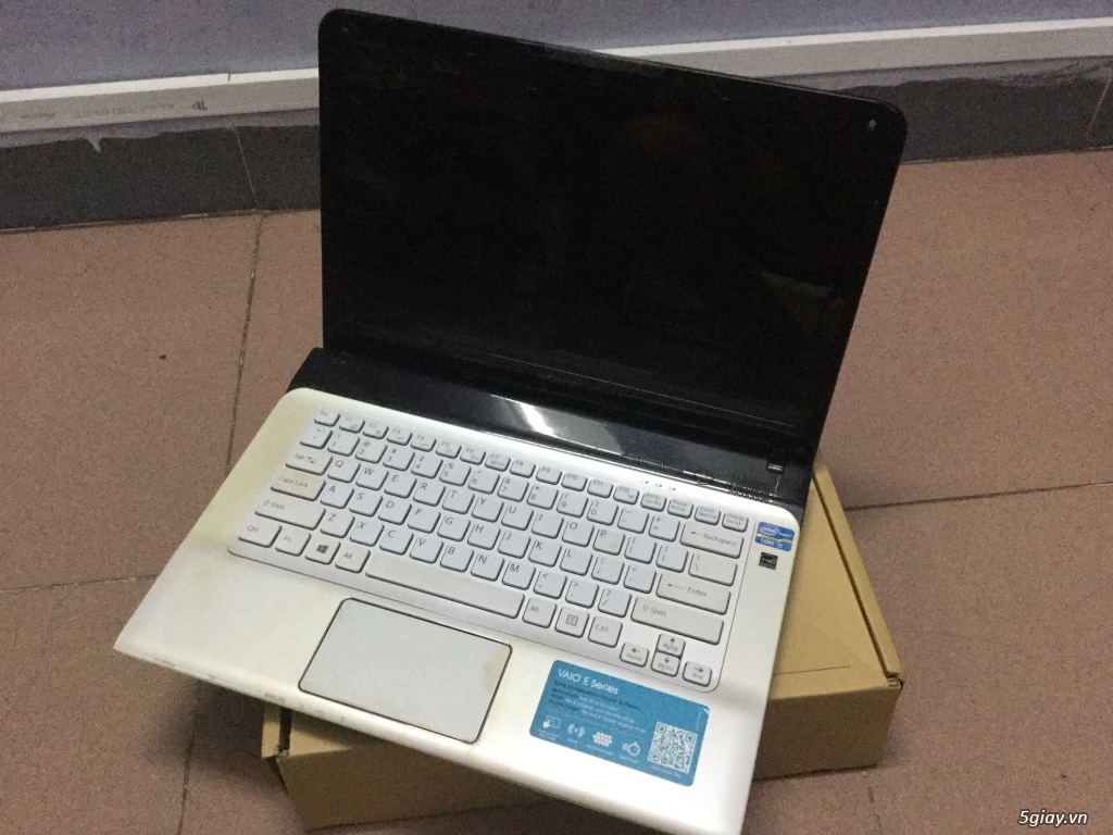 Cần bán: laptop SONY VAIO i5, 500GB, RAM 8G