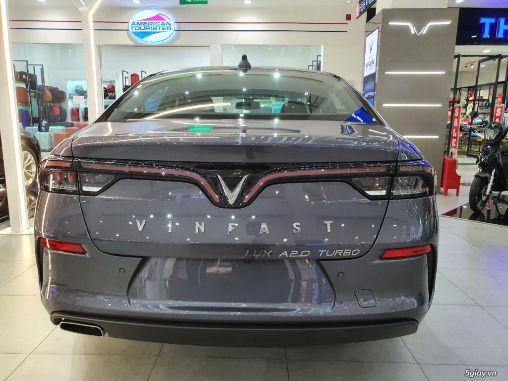 VinFast Lux A, Ưu Đãi Khủng Cuối Tháng 10/2021 - 3