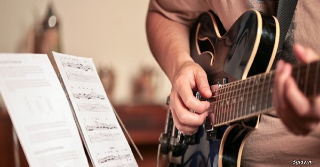 Nhận ngay trọn bộ giáo trình học đàn guitar acoustic tại nhà