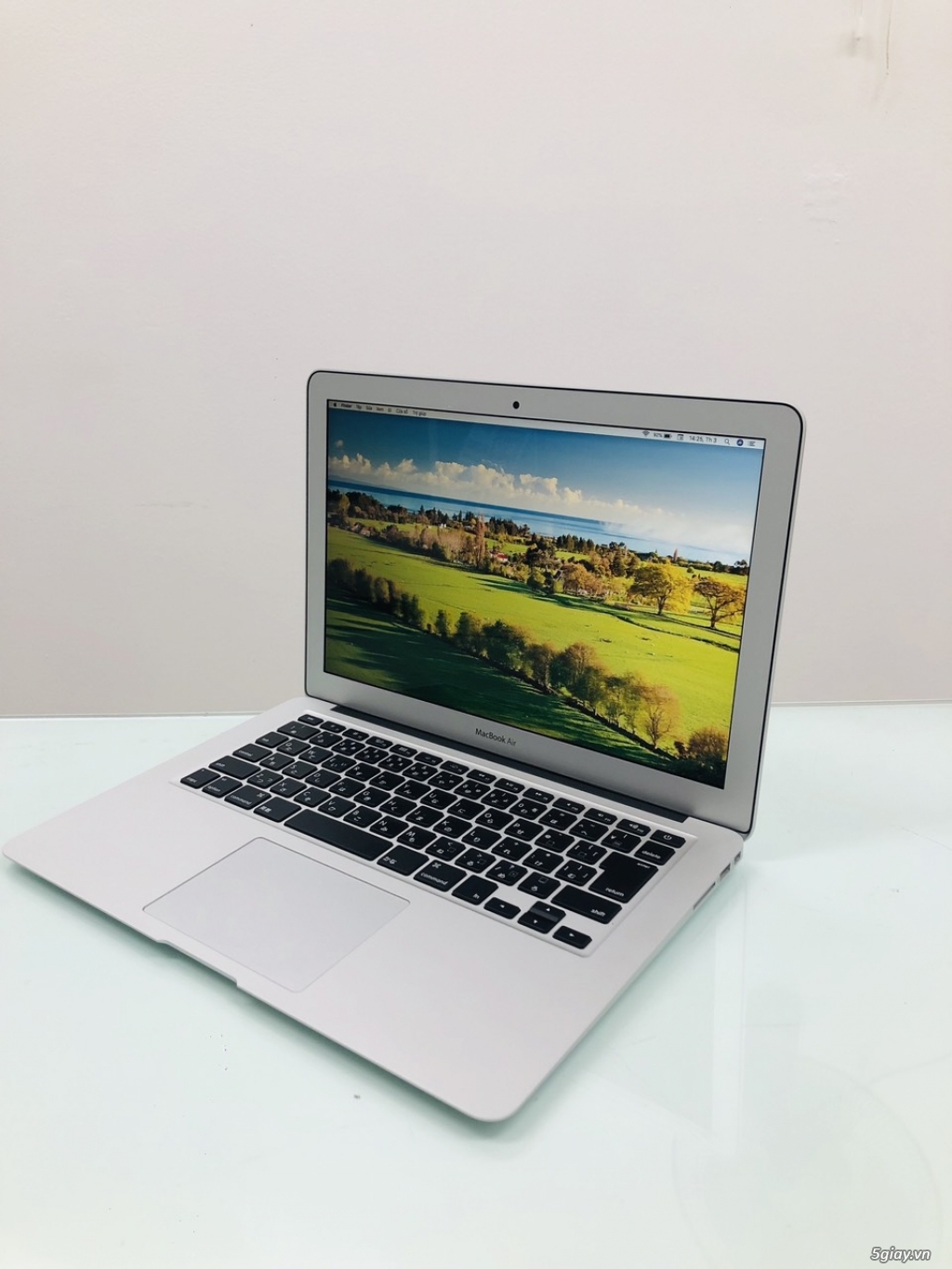 Cần bán macbook air 2015 cấu hình i5 ram 4gb ssd 128gb