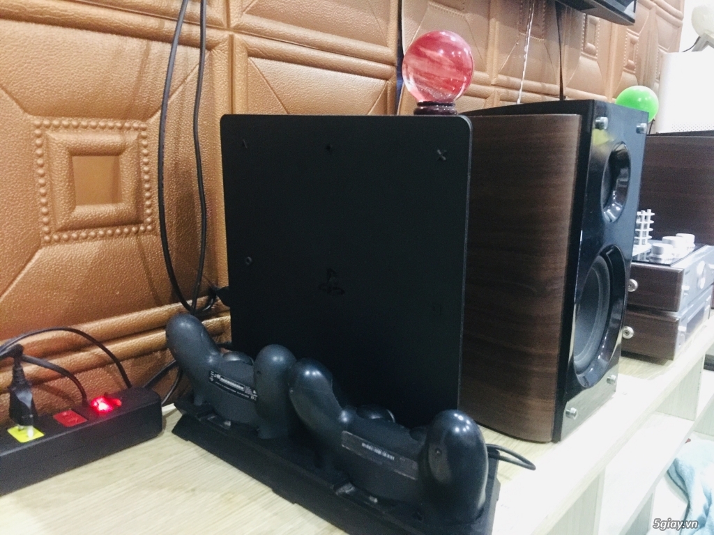 HCM- cần bán máy PS4 hack slim 1t