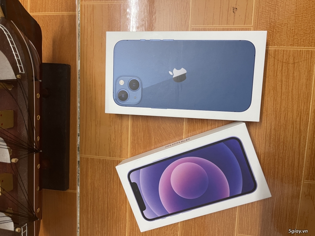iPhone 13 128g Pink , Blue, Night máy quốc tế LL - 3