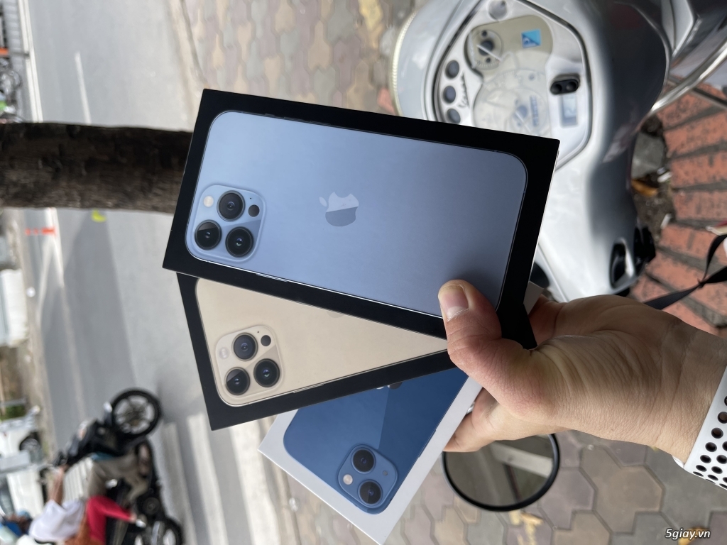 iPhone 13 128g Pink , Blue, Night máy quốc tế LL - 1