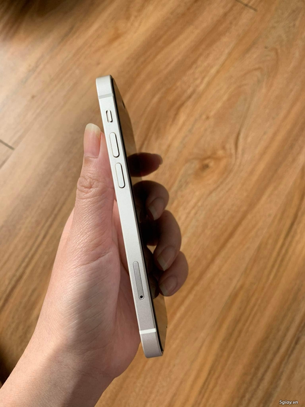 Bán iphone 12 mini fullbox vna 64gb trắng. Còn BH - 1