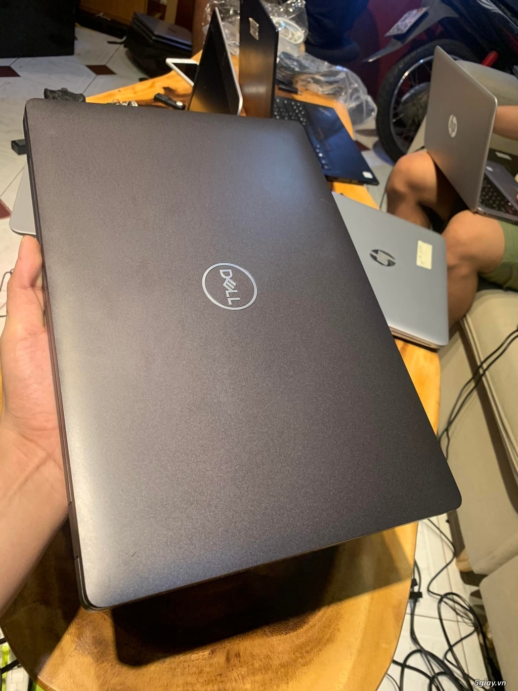 Latitude E5500 I5-8350 Ram 8G Ssd 256G Màn 15.6 fhd ips - 1