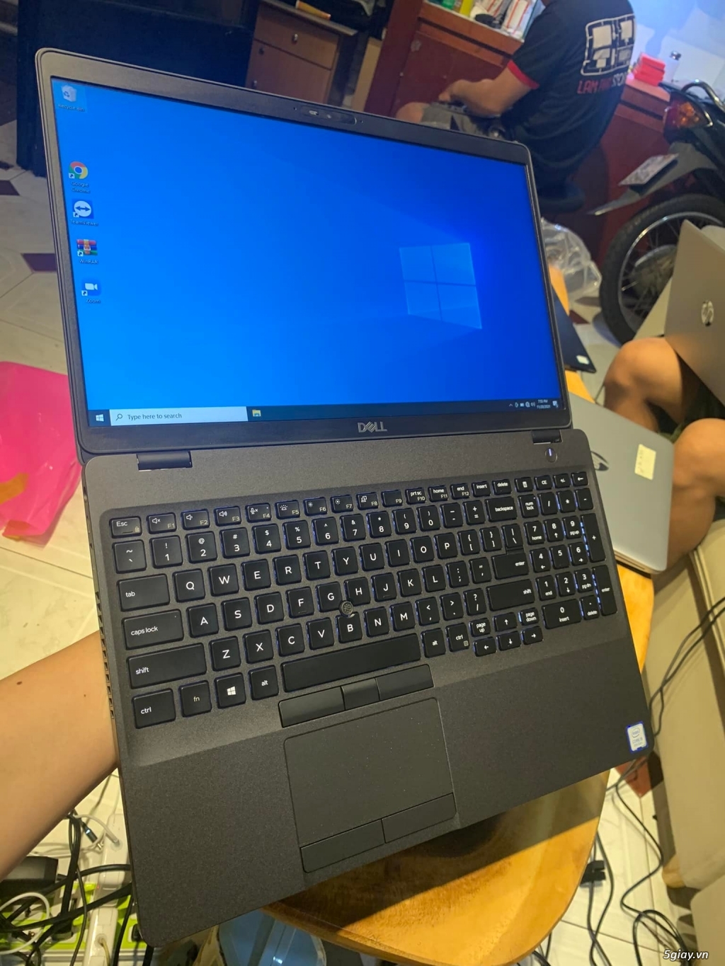 Latitude E5500 I5-8350 Ram 8G Ssd 256G Màn 15.6 fhd ips - 4