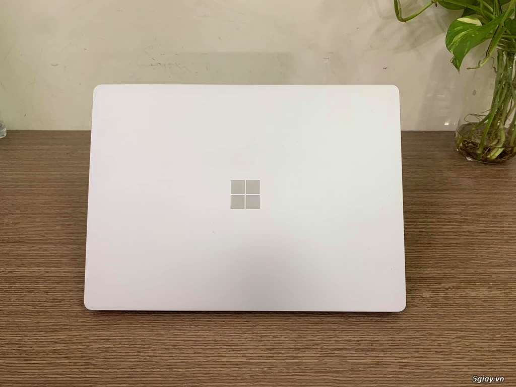 Cần bán. Surface Laptop. Hàng đẹp. Giá bao đẹp - 1