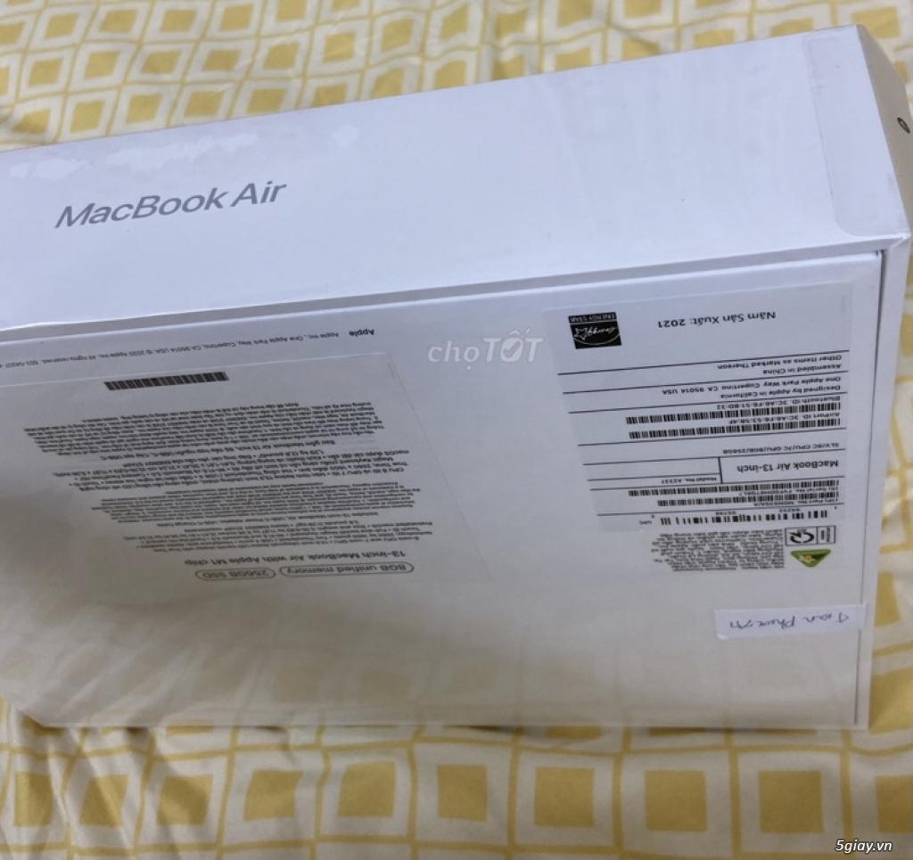 Bán Macbook Air mới nguyên seal, có bảo hành - 1