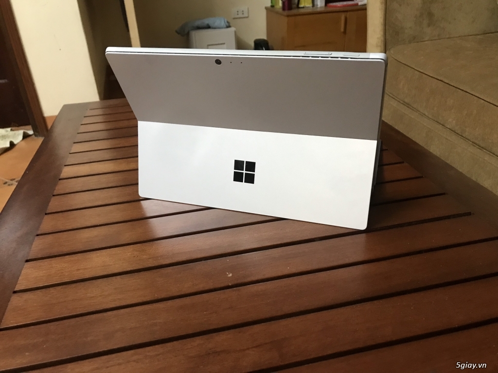 Surface Pro 5 Like New - 4