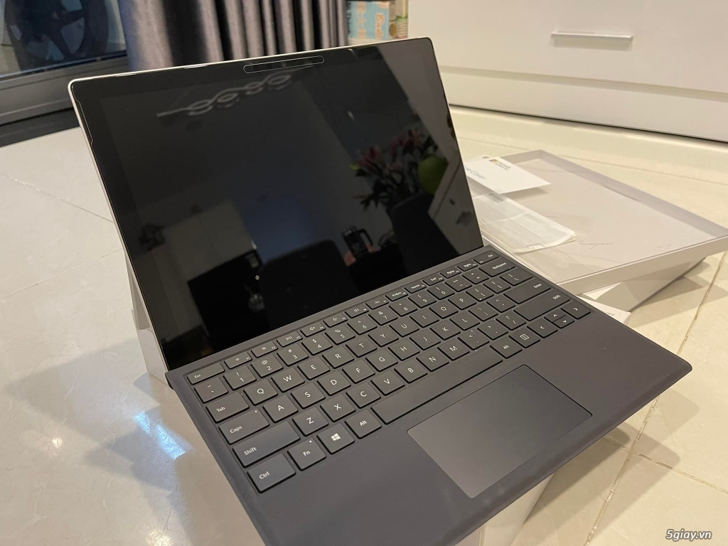 Bán Surface Pro 7 i3 10th, 4GB, 128Gb