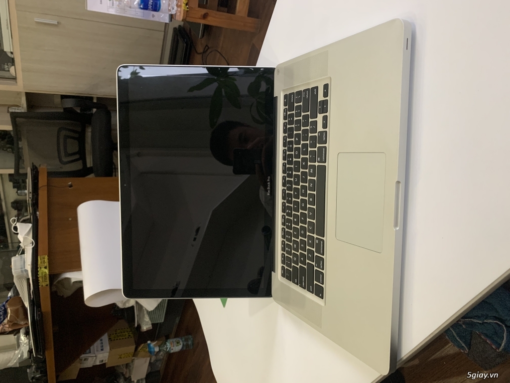 MacBook Pro 2011 15 inch Core i7 2Ghz Ram 4GB SSD 128GB