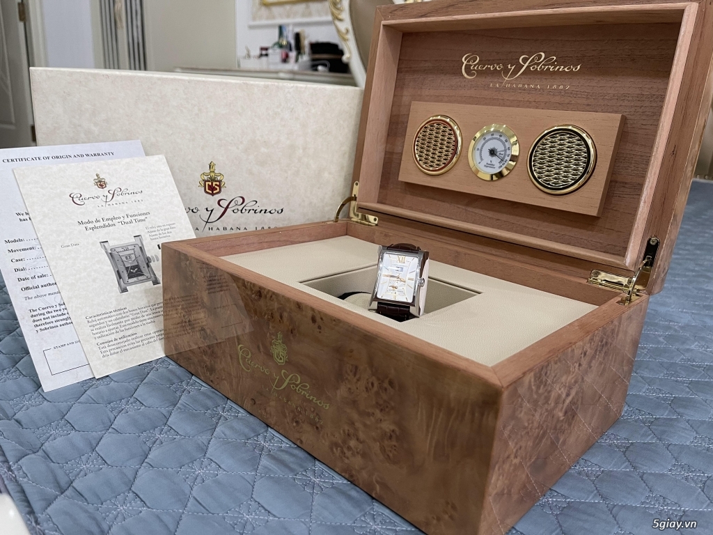 E bán: CuervoYSobrinos Esplendios, FranckMuller Vanguard41, Epos E7000 - 10