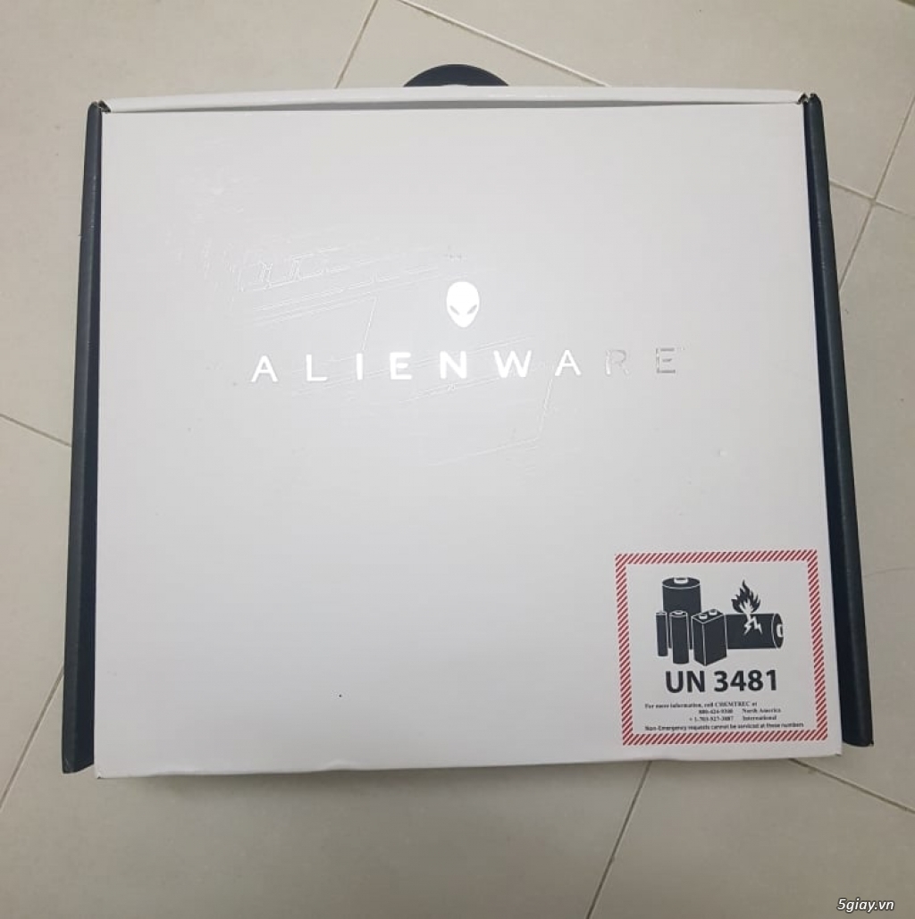 Dell Alienware M15-R2 Full box