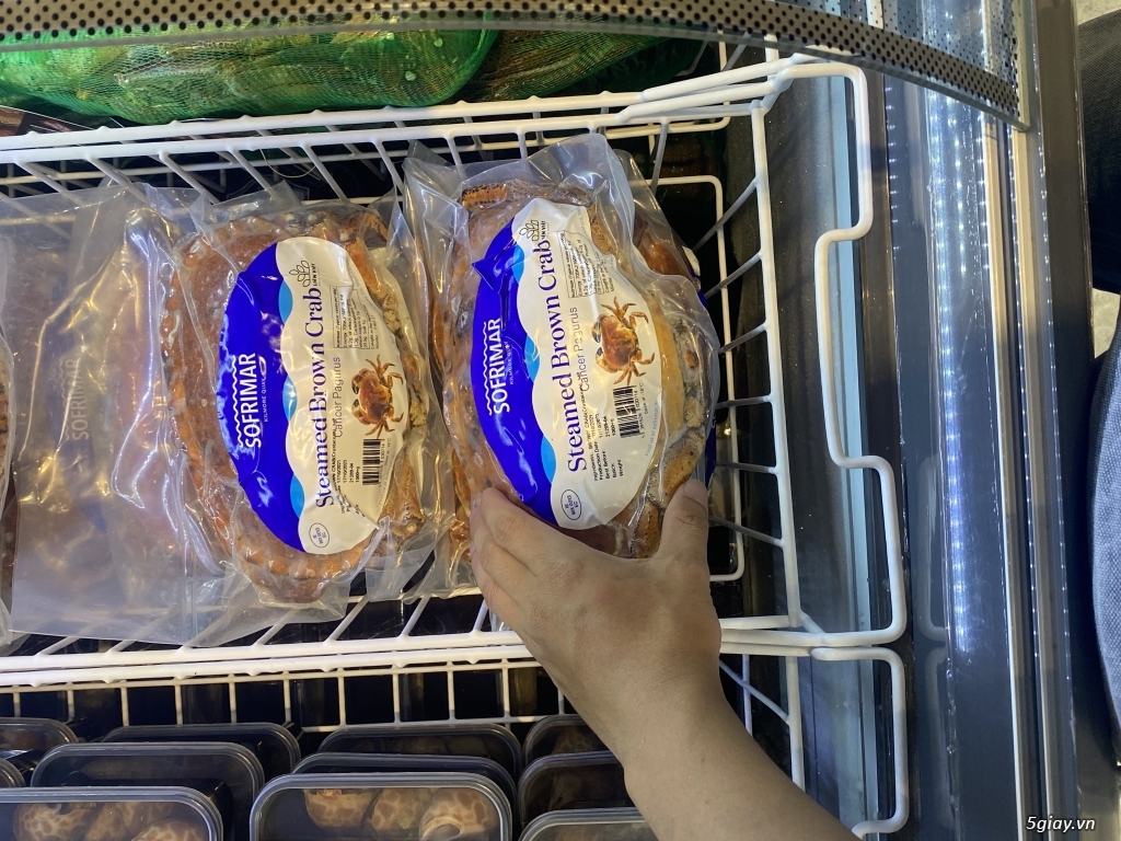 Bán cua nâu nhập khẩu