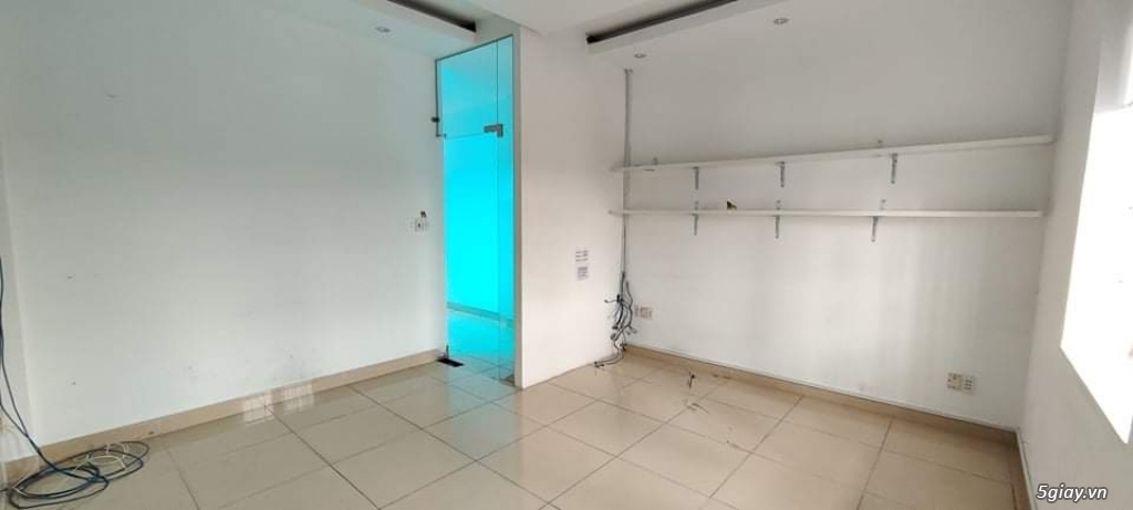 Cho thuê làm văn phòng Công ty KDC Him Lam DT 8 x 20m, 33 tr/ tháng - 1