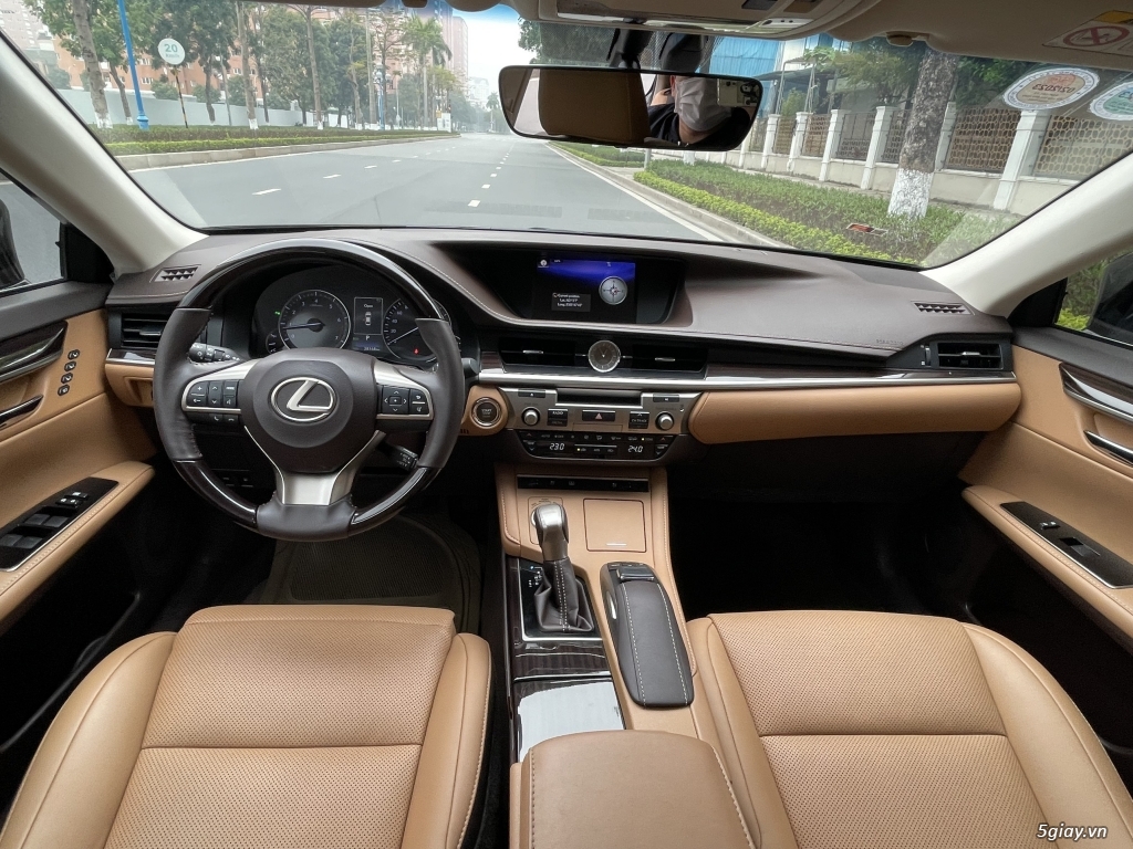 Bán Lexus ES 250 2018 mới nhất Việt Nam