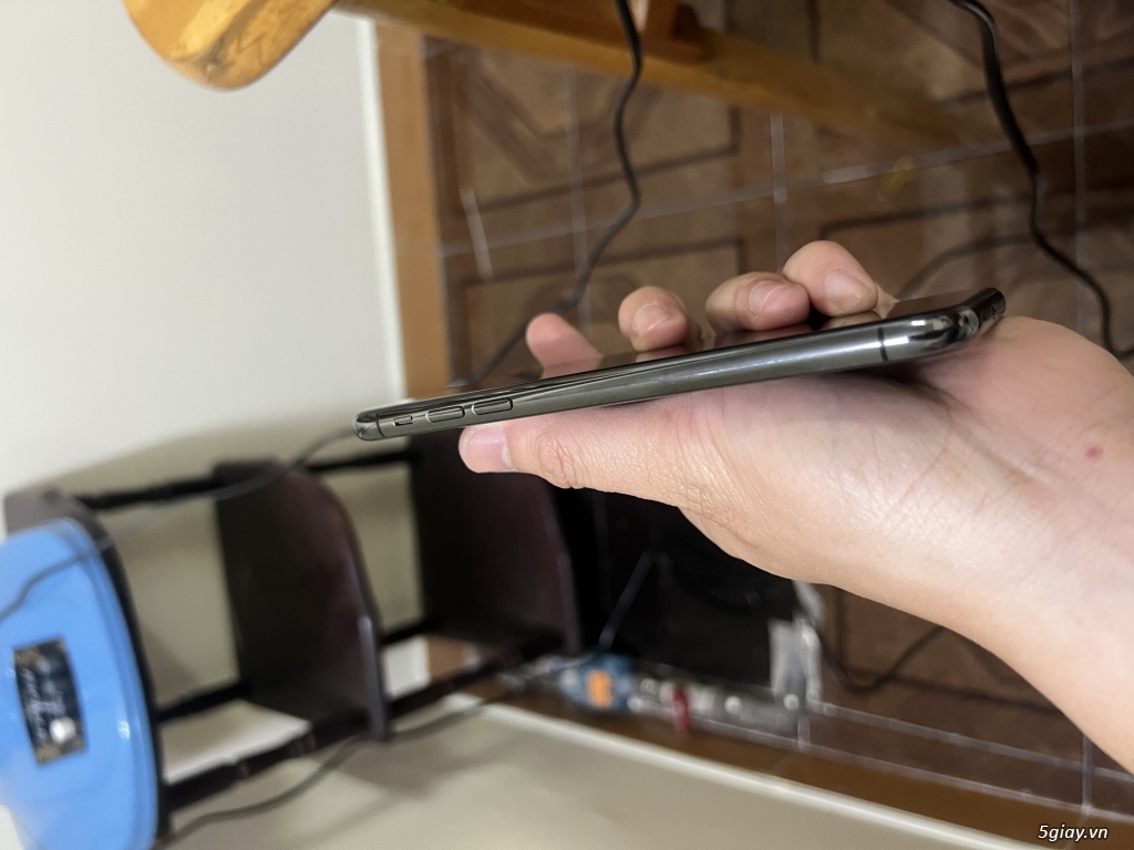Iphone xs 64gb đen mới 99%, pin 86 % nguyên dzin áp chính hãng