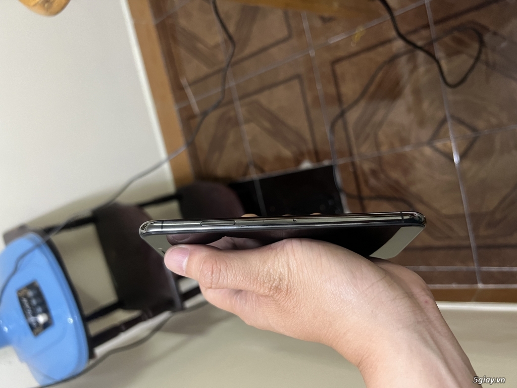 Iphone xs 64gb đen mới 99%, pin 86 % nguyên dzin áp chính hãng - 2