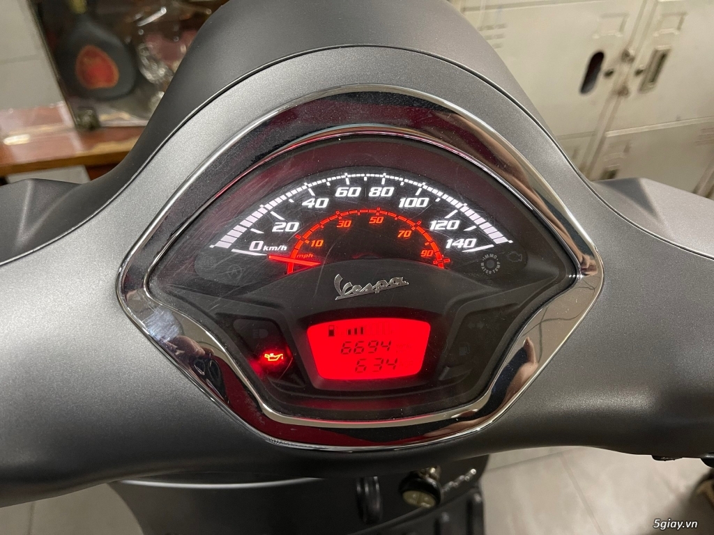 Xe vespa 300cc 2018 như mới Q9