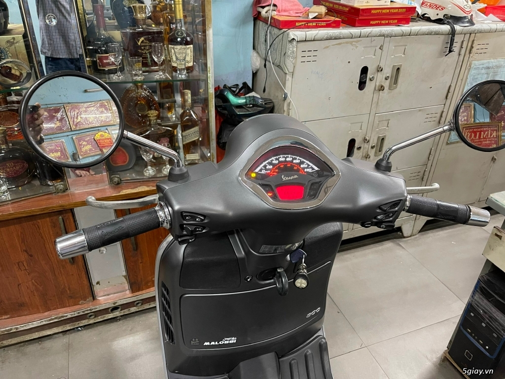 Xe vespa 300cc 2018 như mới Q9 - 1