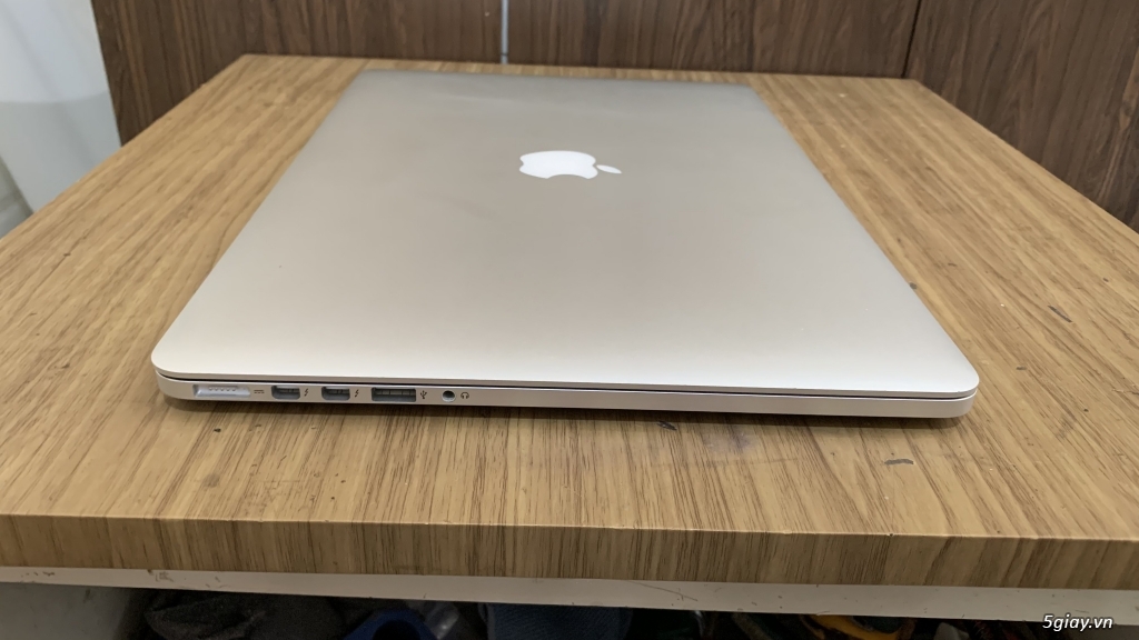 Macbook Pro 2015 Retina 2K 15”