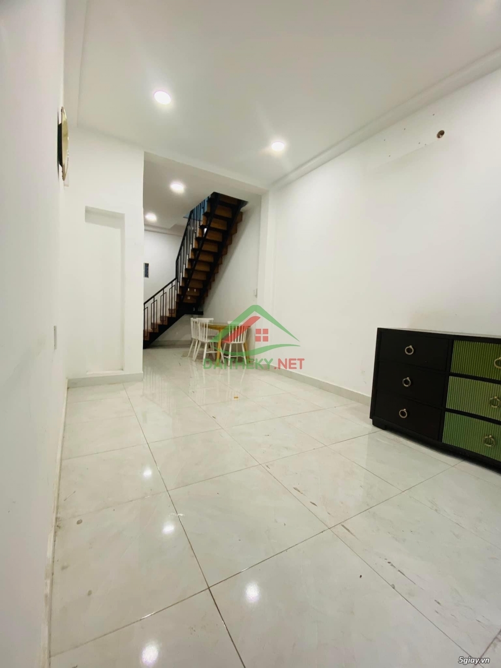 Bán nhà phố Sài Gòn..........gọi ngay để biết giá - 8