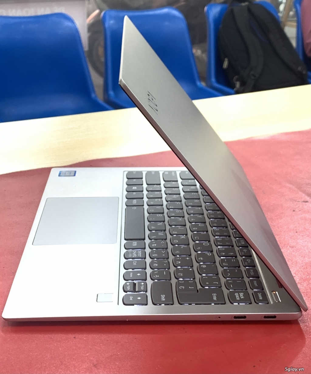 Cần bán Laptop Lenovo Yoga S730-13IWL - 12