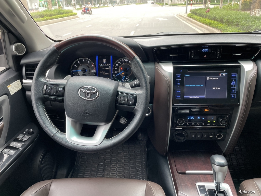 Bán Toyota Fortuner model 2018 mới nhất Việt Nam