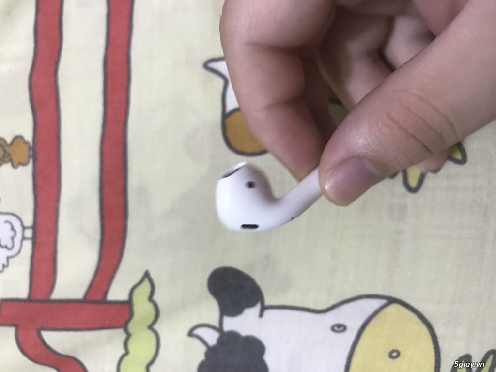 Tai lẻ Airpods 1