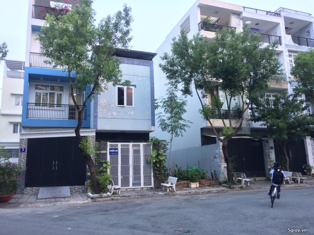 Bán nhà phố mặt tiền đường số 30 khu dân cư An Phú Hưng Quận 7