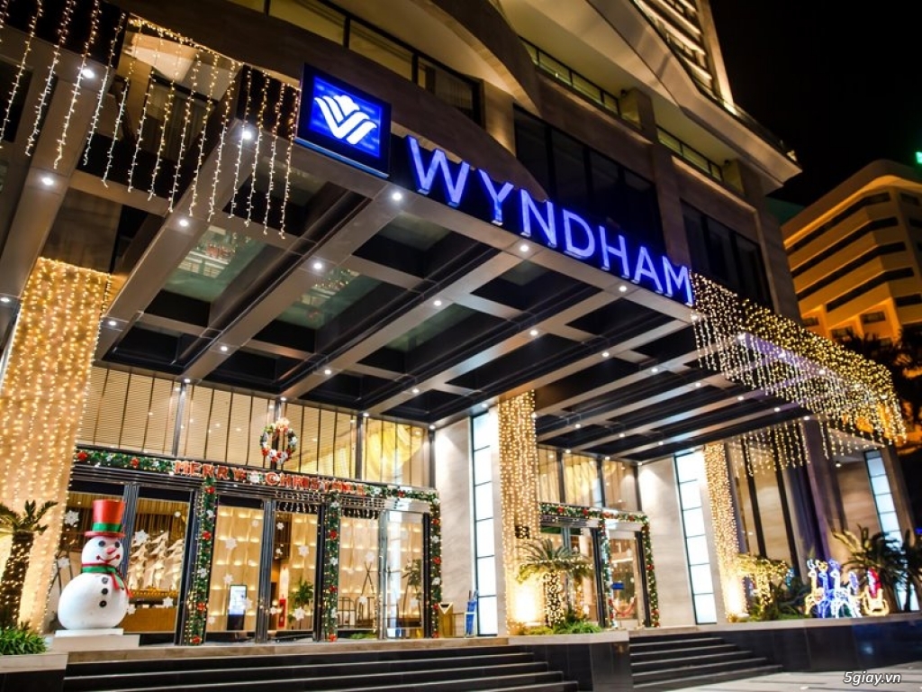 Wyndham Legend Ha Long Hotel - 10