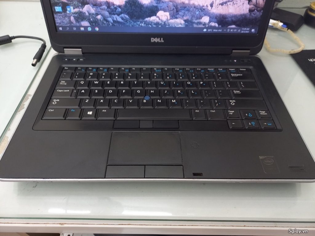 Bán laptop Dell Latitude E6440 core i5 ram 4g ssd 120g