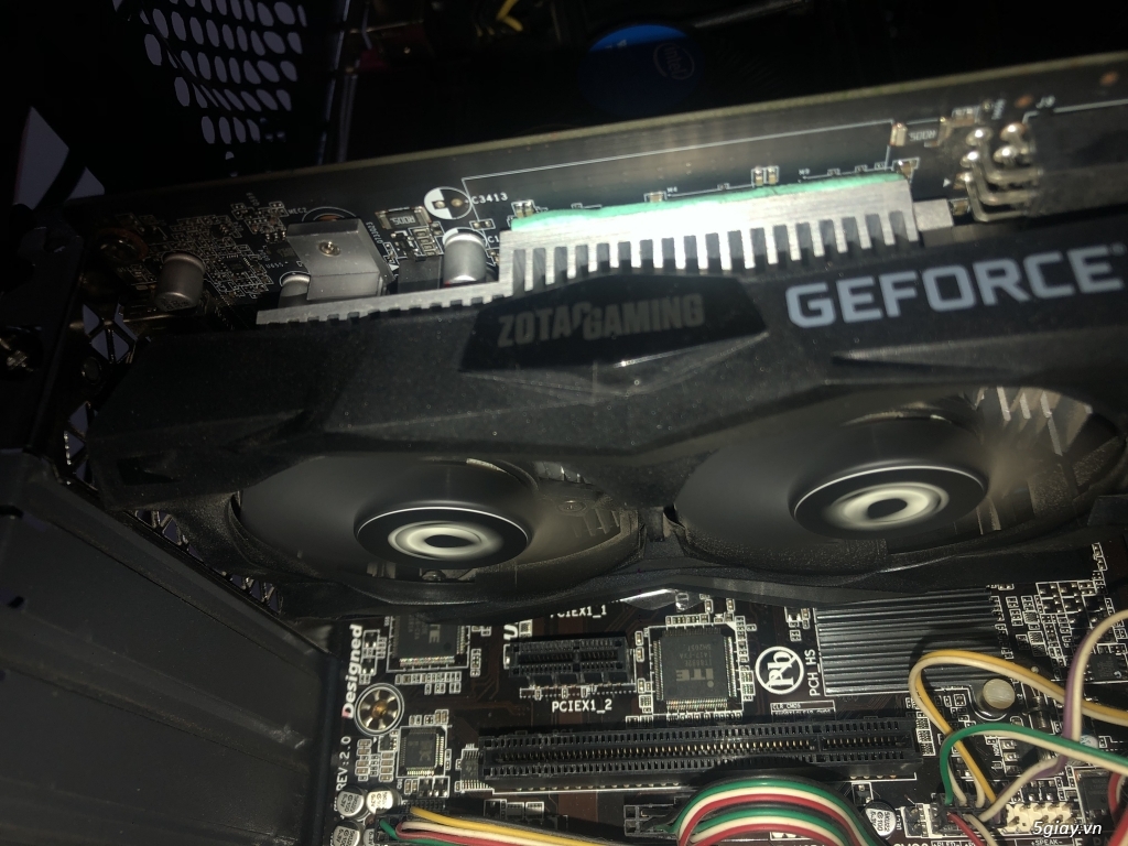 VGA Zotac GTX 1650 AMP 4GD 2Fan 99% - 1