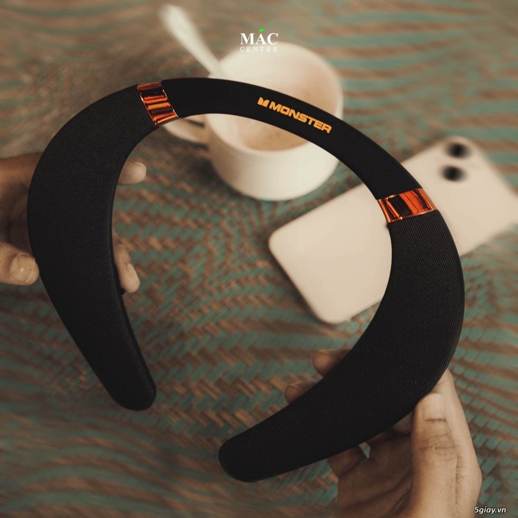 Loa đeo cổ Monster Boomerang - 1