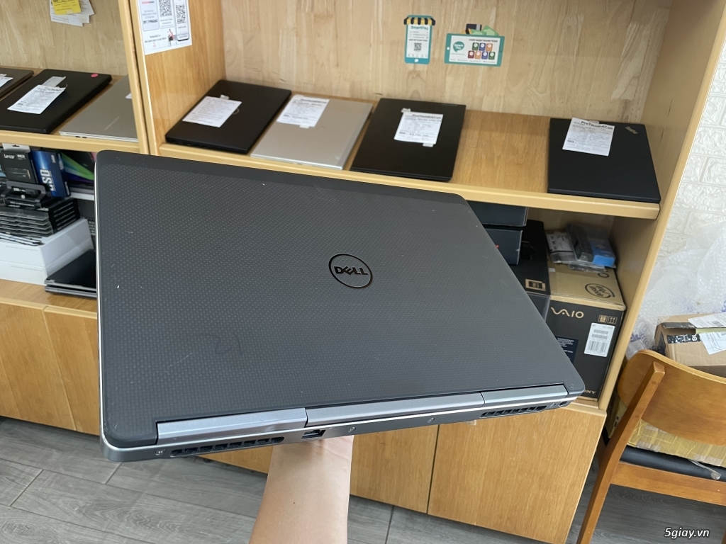 Dell Precision 7510 Xeon ram 32G ecc Vga M1000 - 7