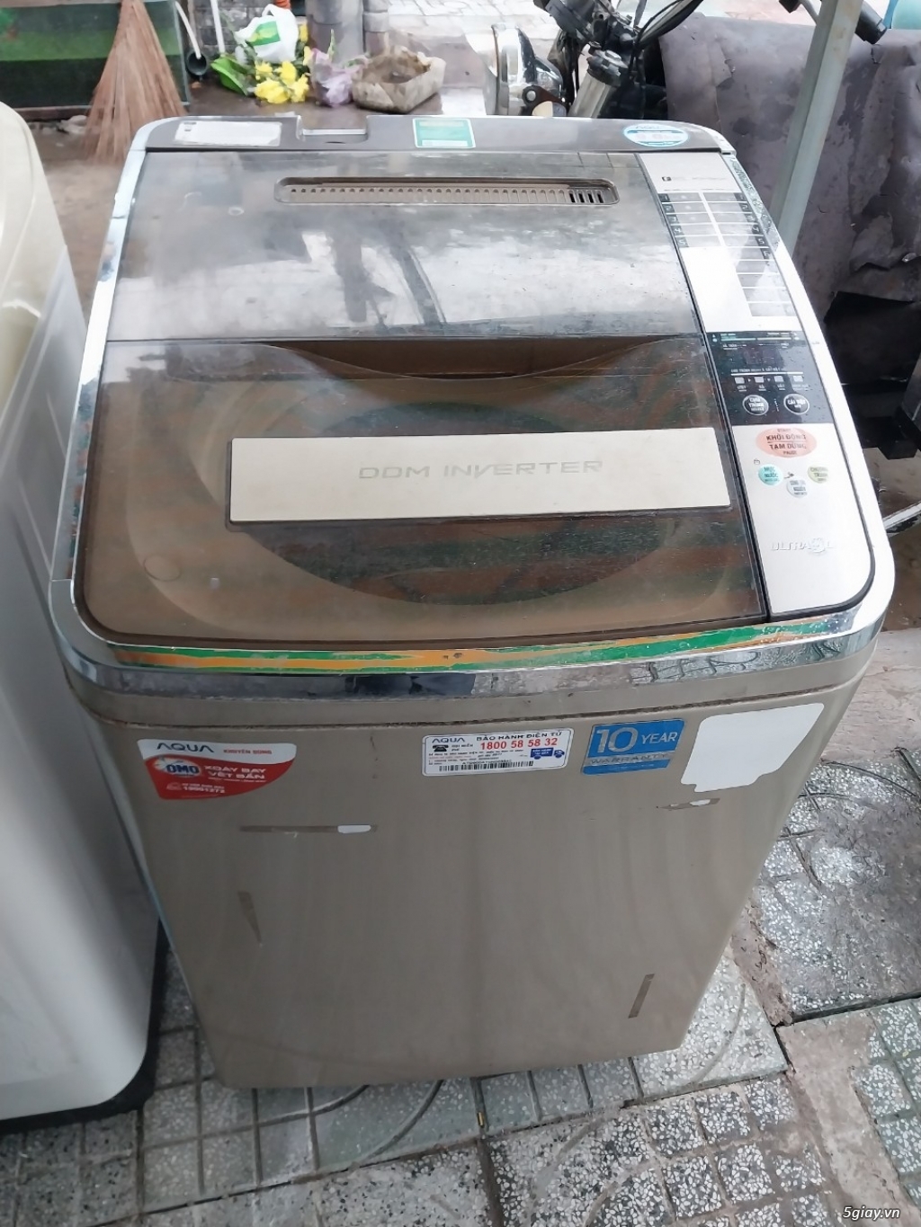 Cần bán máy giặt Aqua 9kg AQW-D900AT - 1
