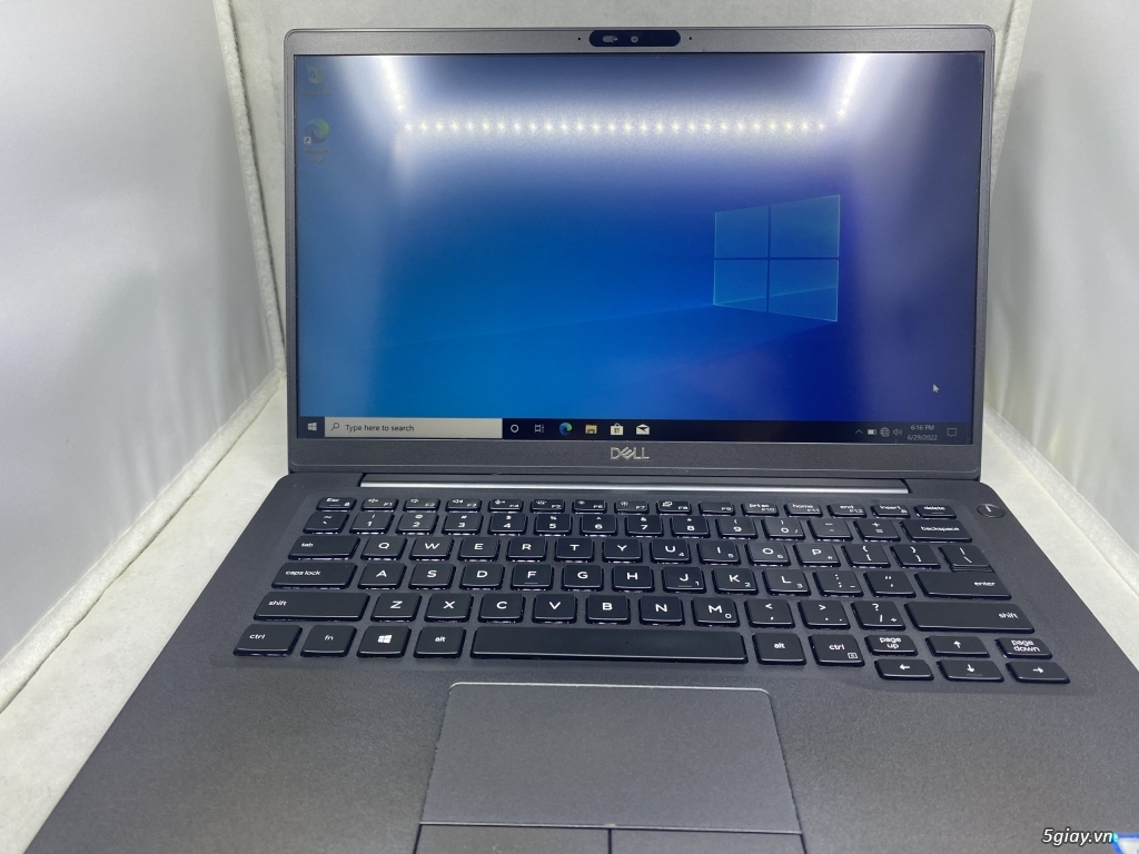 Laptop Dell Latitude 7400 - 17