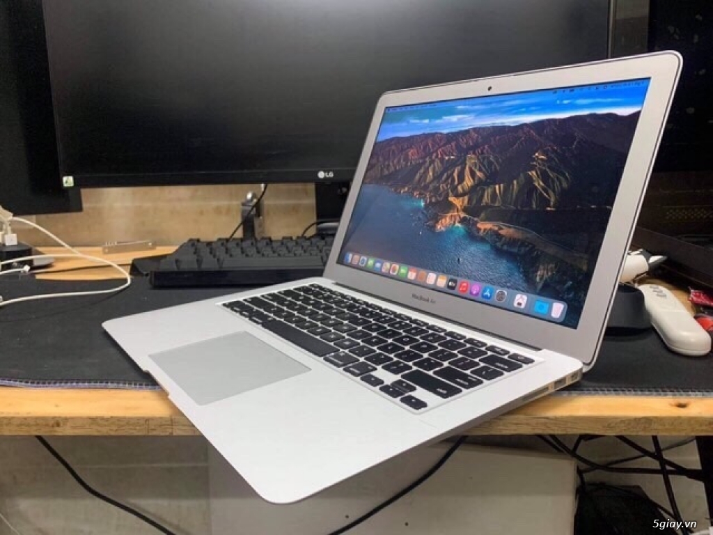 Cần bán Macbook Air 2017 - 1