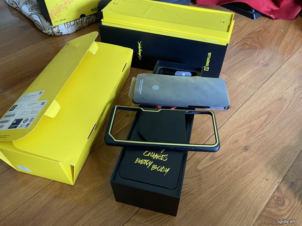 Oneplus 8T Cyperpunk Full Box Like New - 2