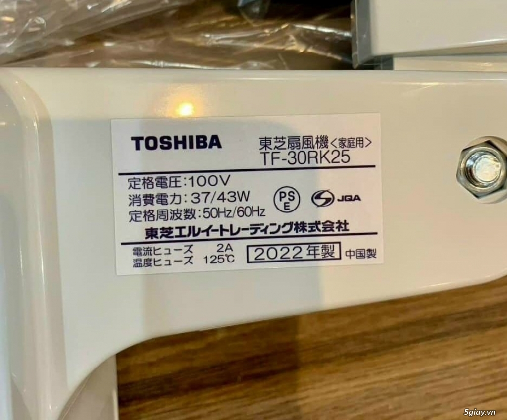 Quạt treo tường Toshiba nội địa nhật model TF-30RK25 mới full box - 12