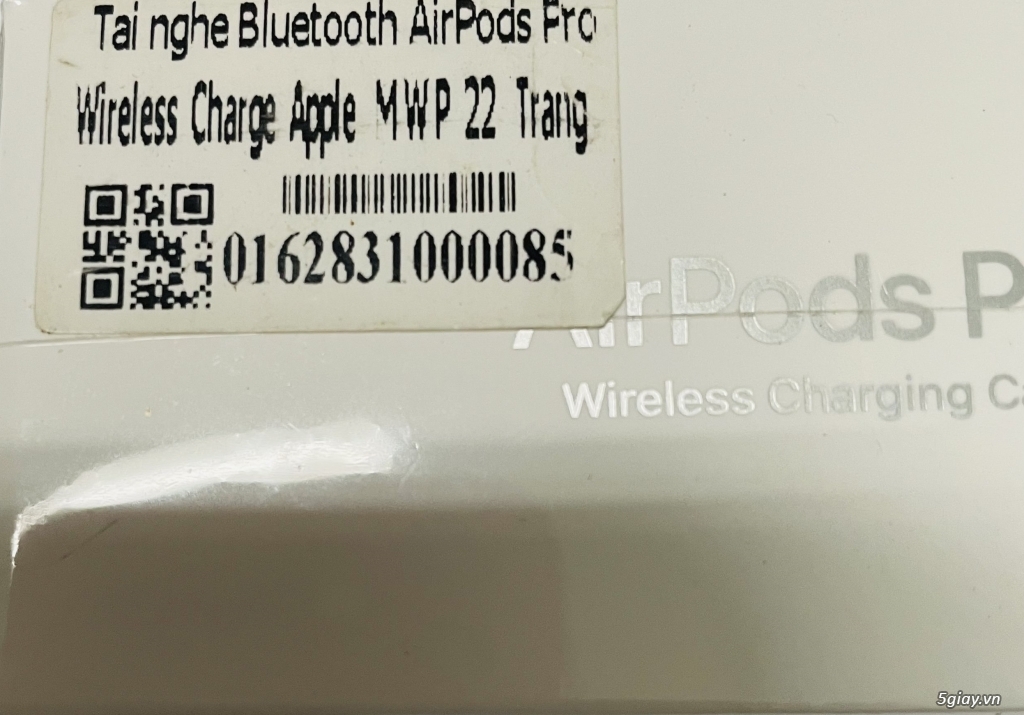 Cần bán: Airpod Pro mã VN/A bản sạc không dây mới nguyên seal