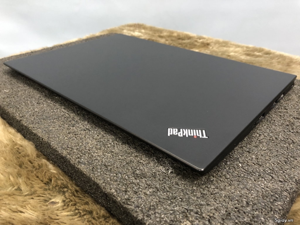 Lenovo ThinkPad X1 Carbon Gen 4-Mỏng nhẹ-Pin lâu-Hàng chất giá tốt - 5