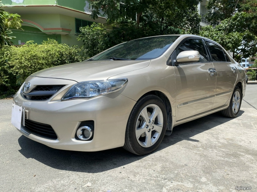 Chính chủ cần bán Toyota Altis 2.0 sản xuất 2012. - 3