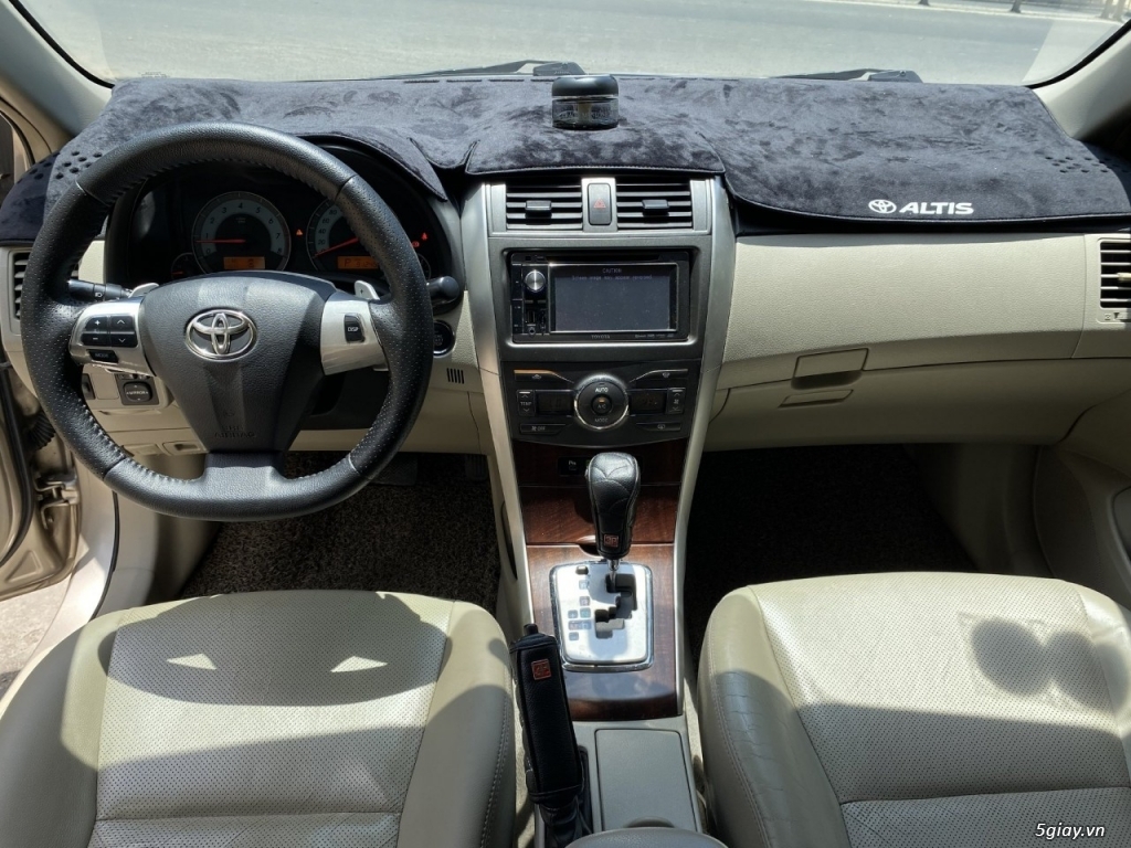 Chính chủ cần bán Toyota Altis 2.0 sản xuất 2012. - 5