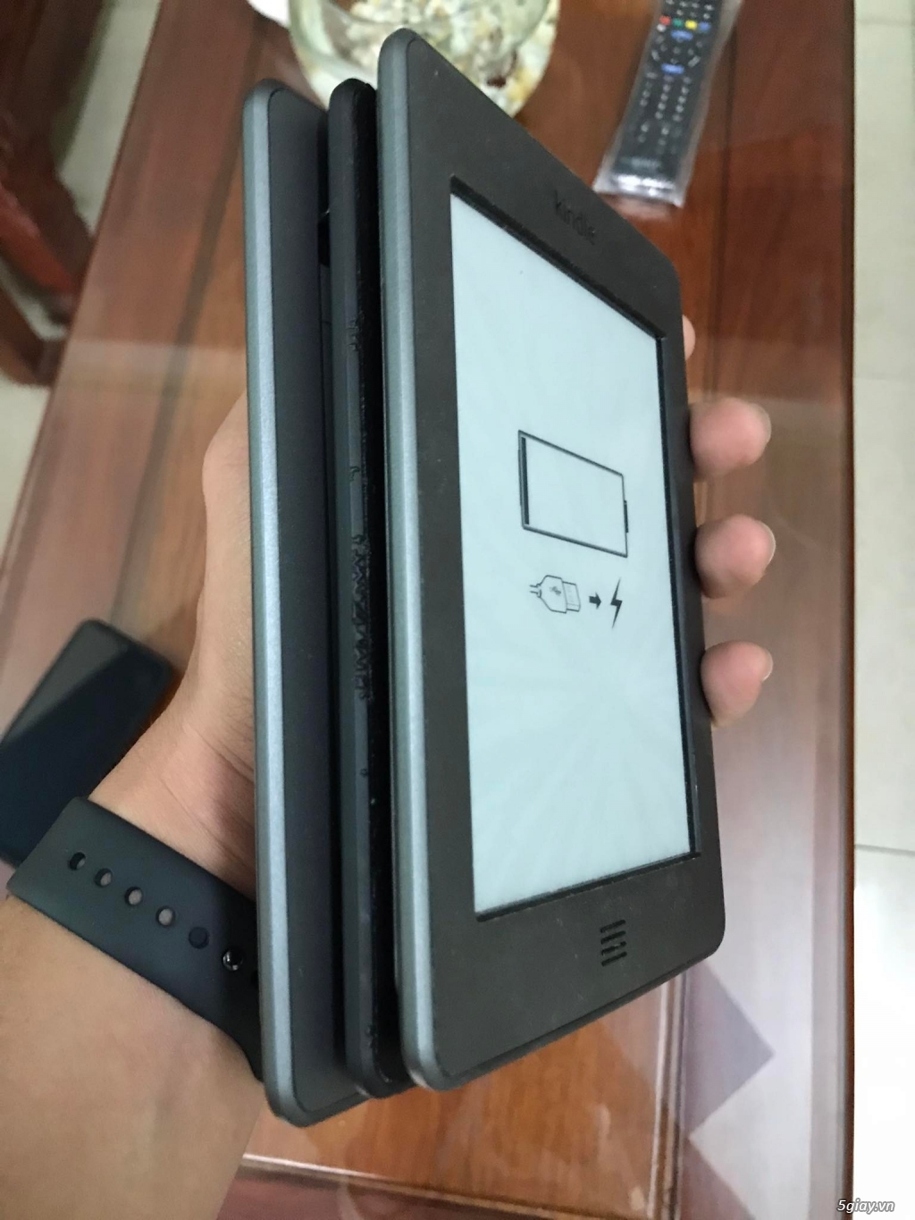 Kindle Paper White và Kindle Touch - Pin tốt hoạt động bình thường - 1